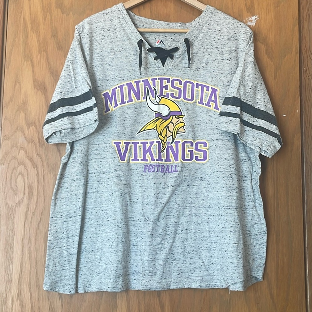 MN Vikings Lace Neck T-Shirt Sz. 2X